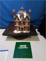 Department 56 Heritage Village collection