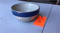 7”W x 3.5” T blue banded sponge crock minor