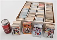 3030 cartes de hockey dont Leaf Ultra, Upper