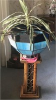 U - LIVE PLANT IN STAINED GLASS LAMP SHADE