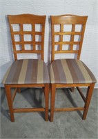 Mid-Rise Dining Chairs