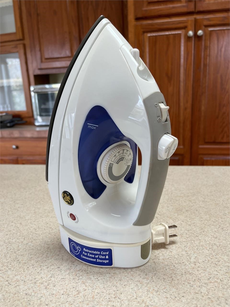 GE steam iron