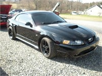 2002 FORD MUSTANG  (RIDES & DRIVES )