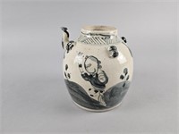 Antique Chinese Porcelain Water/Wine Pot