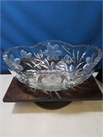 Large lead crystal bowl with butterflies and