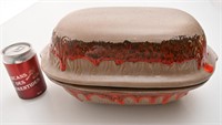 Cocotte en poterie glacée, Canada