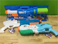 Large super soakers lot of 3