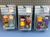NOS PEANUTS CHRISTMAS FIGURES IN BOX