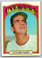 1972 Topps Baseball #285 Perry + #323 Weaver