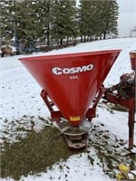 Cosmo 500 broadcast spreader, like new