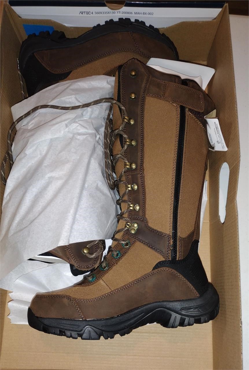 NEW Magellan Womens 8 Snakeshield Boots in Box!
