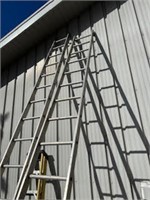 2 piece aluminum ladder with extension
