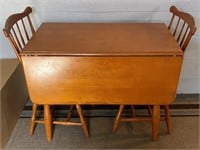 Drop Leaf Table w/2 Chairs