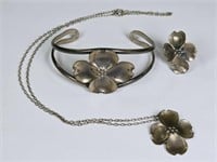 .70 OZT Sterling Silver Dogwood Flower Jewelry