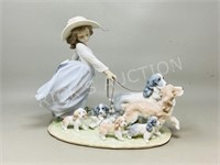 Lladro PUPPY PARADE GIRL W/ DOGS - 9.5"