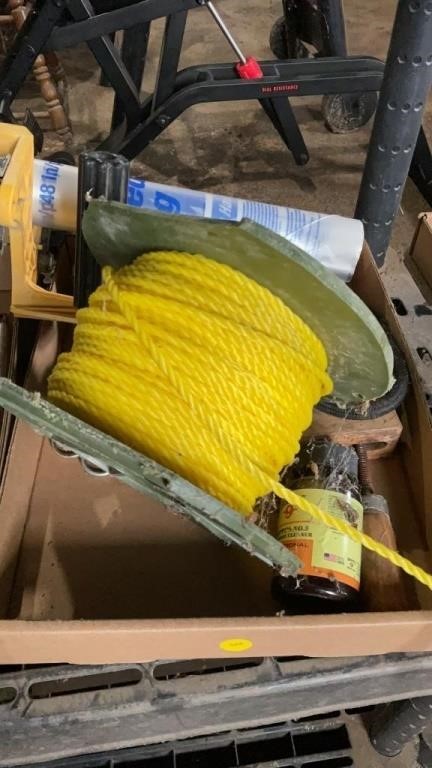 Rope, paint plastic roller, clamps