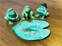 Frogs & Lily Pad Figurines