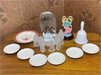 Bell, Plates & Figurines