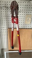 Bolt cutter