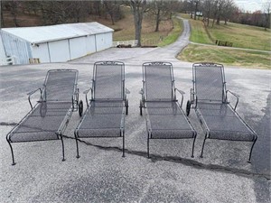 4 Lounge Chairs