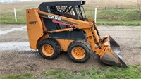 Case 40 XT skid loader with bucket, one hydraulic