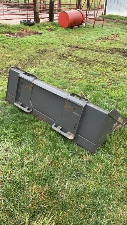 66” skid loader toothed bucket