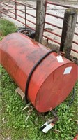 Fuel tank with stand