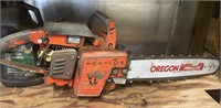 VINTAGE HOMELITE  CHAINSAW CHAIN SAW, NOT TESTED