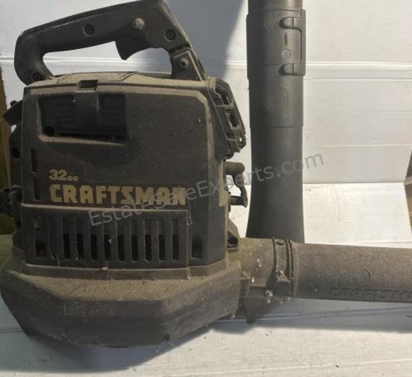 CRAFTSMAN 32cc BLOWER NOT TESTED NOT USED FOR A