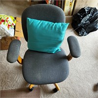 Office Chair w/pillow and Floor Protector