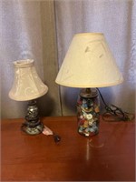 2 lamps