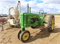 1952 JD B Tractor #Can't Read