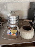 Vintage pot and aluminum stacking picnic set