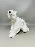 Polar bear figurine - Lomonosov porcelain factory