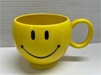 Adorable Smiley Mug 4.75-Inch