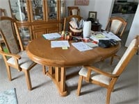 Oak Dining Room Table, Leaf, 6 Chairs & Cabinet **