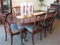Beautiful 8ft Mahogany Table and  chairs