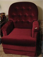 Maroon cloth chair