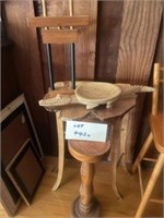2 Stools, Side Table & Timber Items
