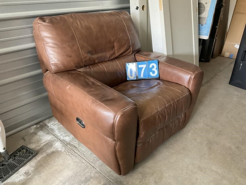 POWER RECLINING LEATHER RECLINER