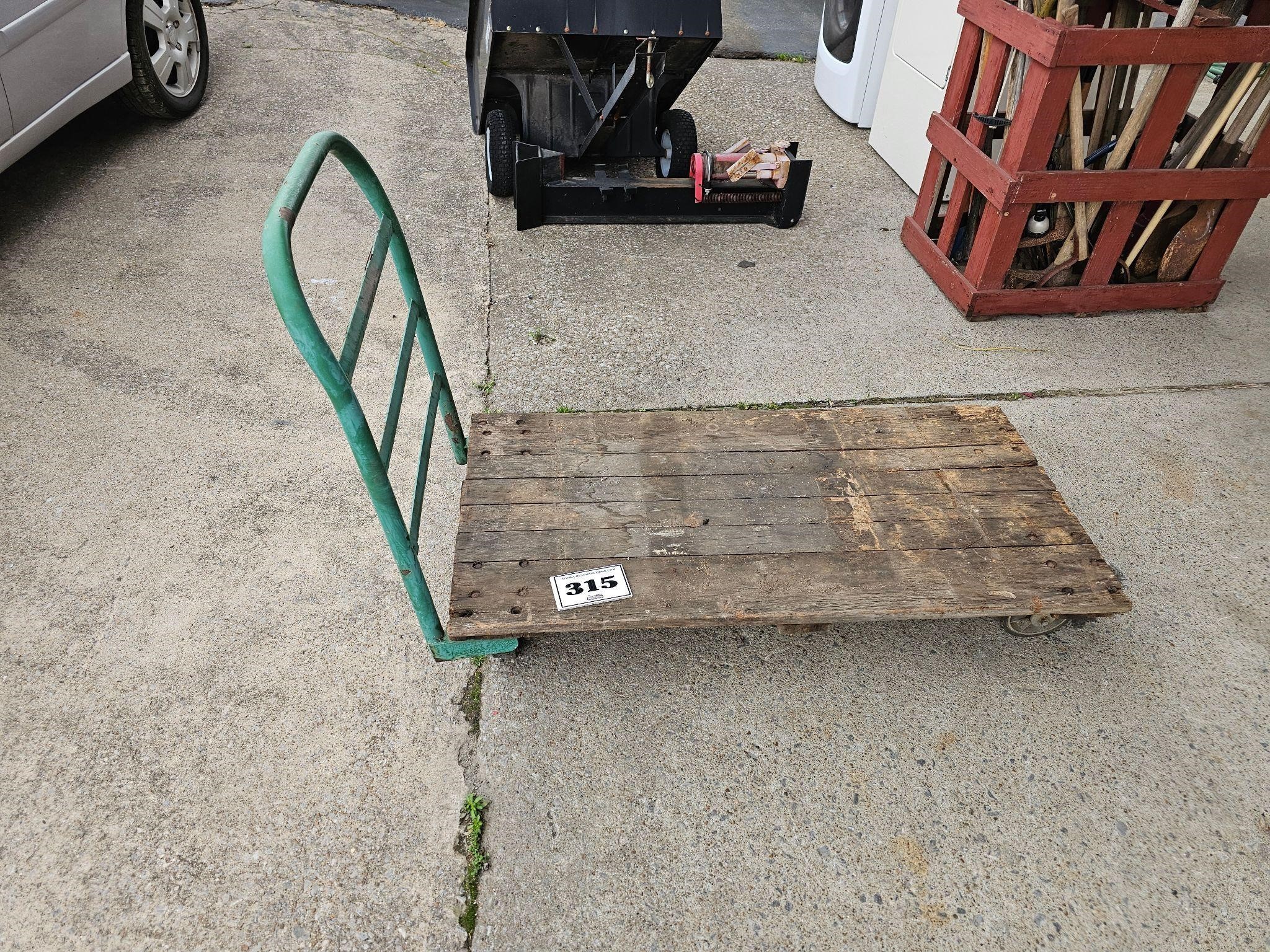 Flat Cart - needs bolts in handle