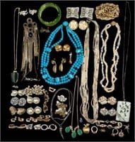 Lot of Vintage Costume Fashion Jewelry.