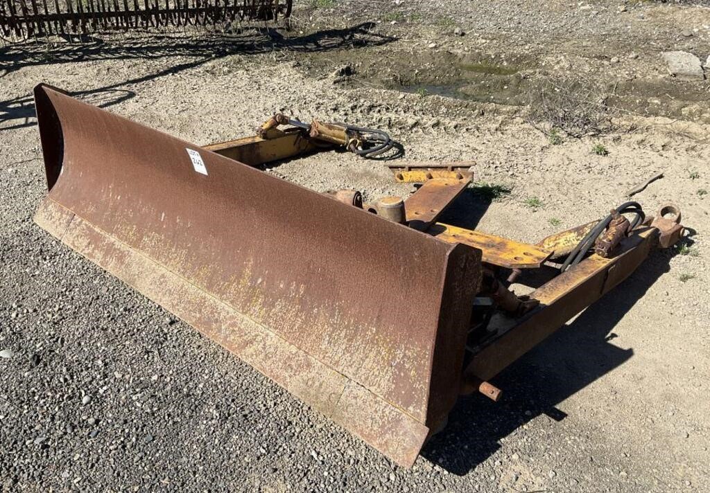 7.5' Hydraulic Dozer Blade