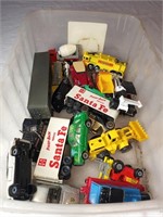 HO Scale Cars & Trucks