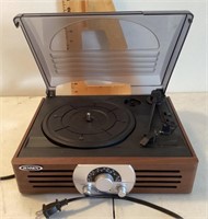 Jensen stereo turntable with am/fm radio--works