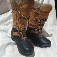 Rugged Outback Winter Boots size 7