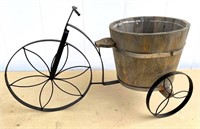 metal lawn art tricycle w/ 8" flower pot