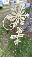 34" metal lawn ornament- snowflake