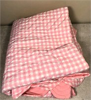 like NEW pink bedspread- 84"x72"