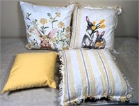 decorative pillows